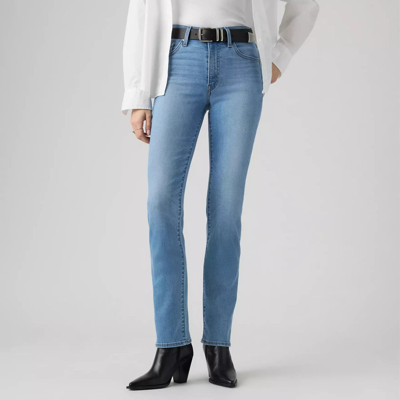 008MC-0001 Levis farmer 722 Slim