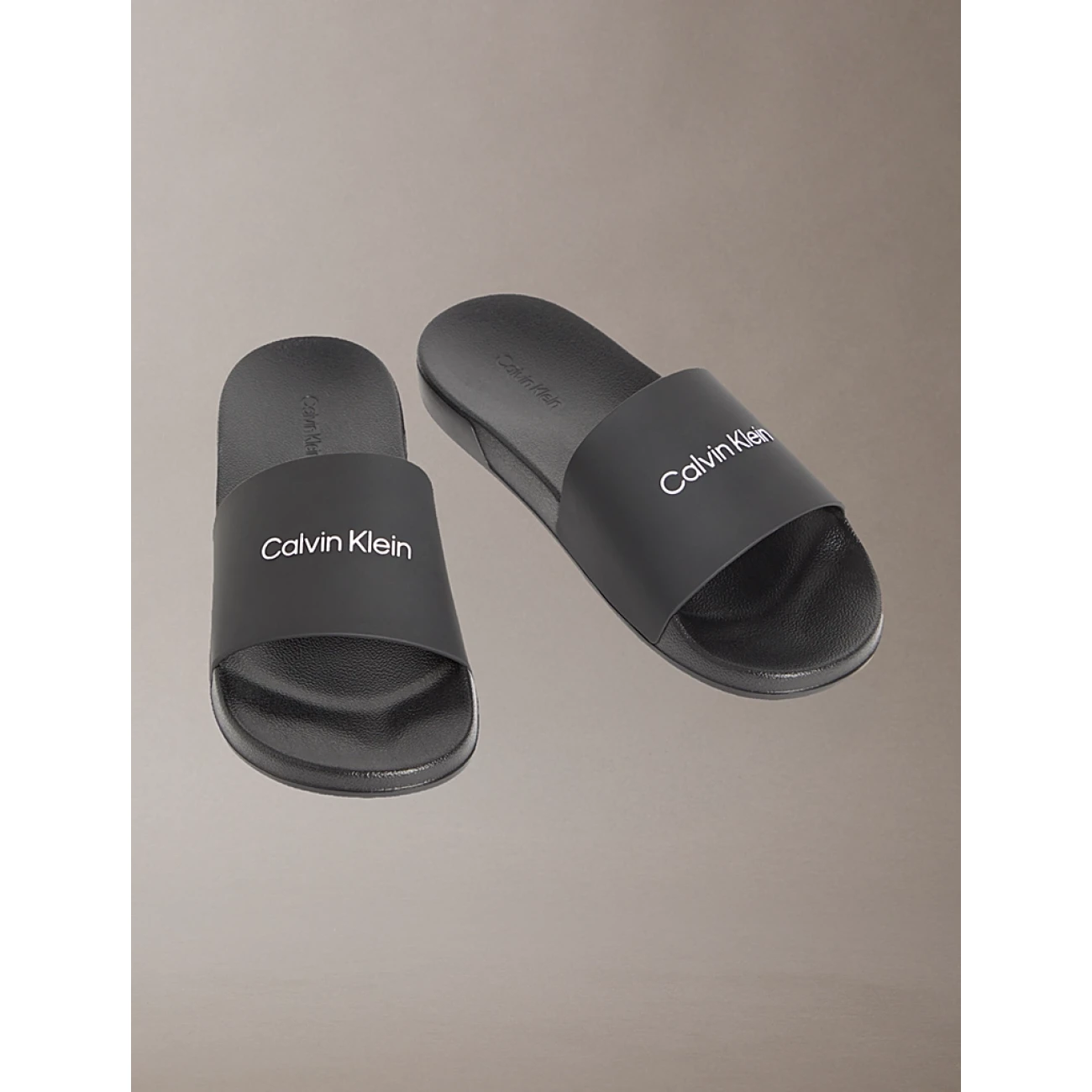 HM0HM021070GJ Calvin Klein papucs