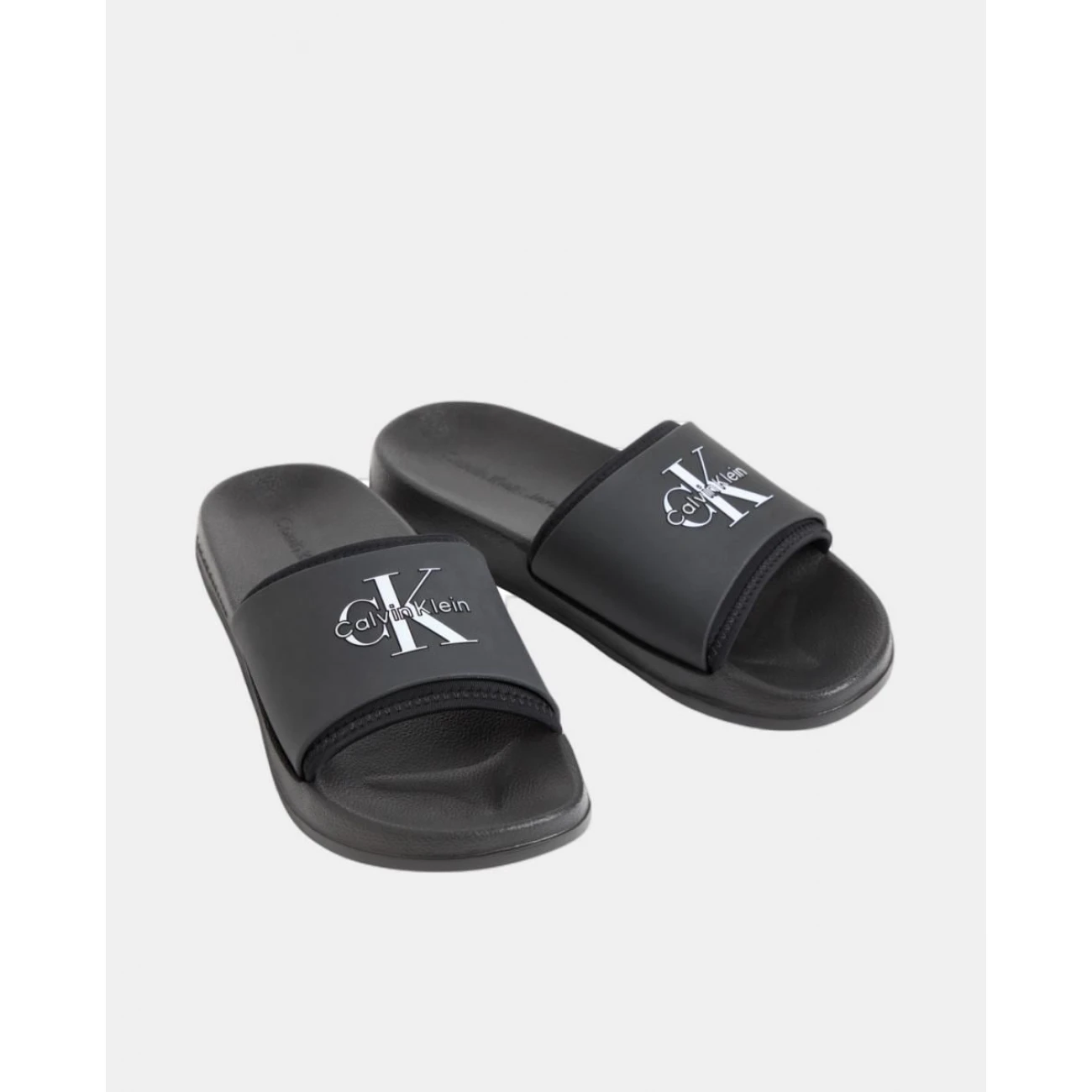 HW0HW031240GM Calvin Klein papucs