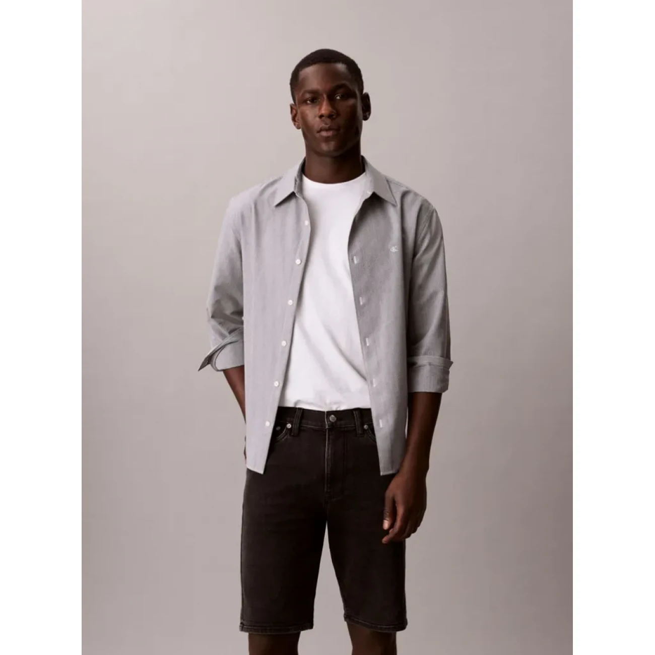 product-calvin_klein-Calvin Klein short-LV04RF921G846