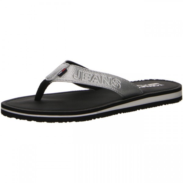 en0en00576-000 +Tommy Hilfiger Shiny Metallic